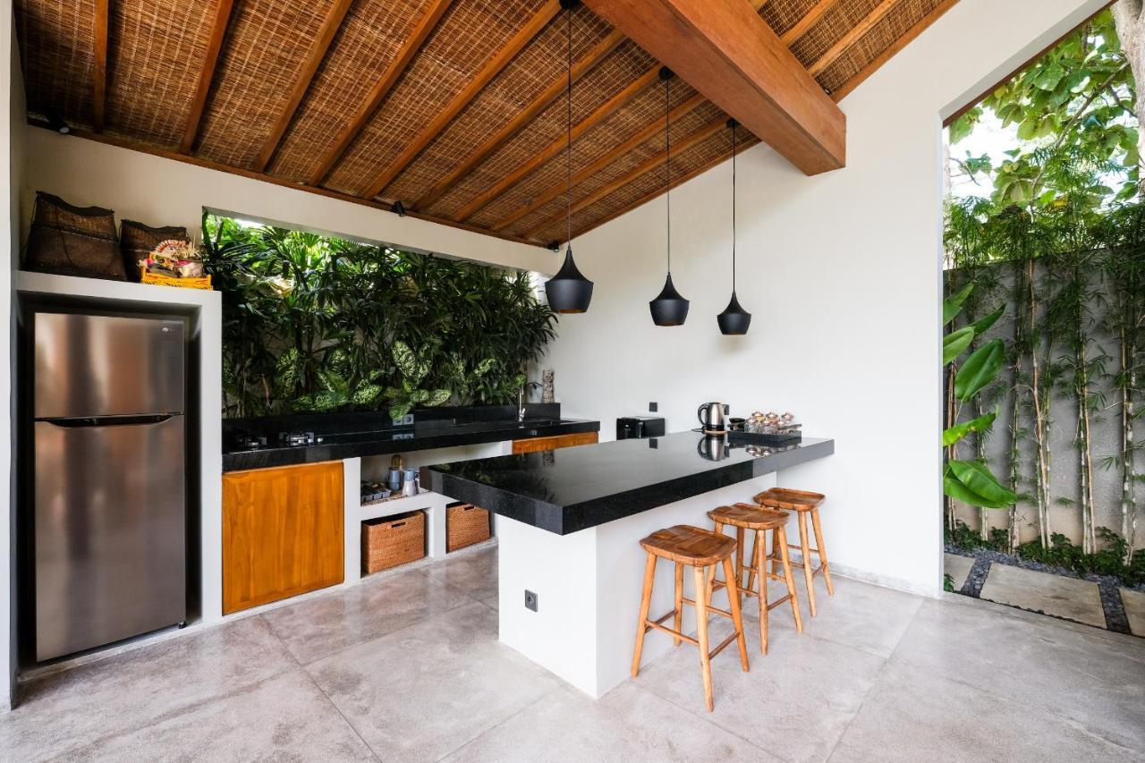 Villa Kikaa Bingin Uluwatu  Exterior photo